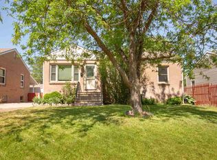 1706 W 2nd St, Mccook, NE 69001