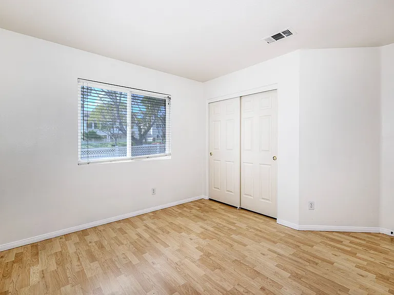 2979 W Canyon Ave W #C — Photo 18
