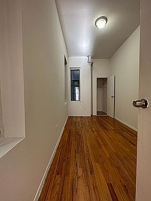 5th image of 221 E 32nd St APT 7