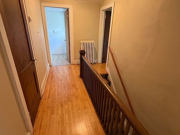 5th image of 1828 Woodland Ave