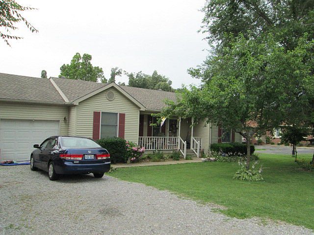 2nd image of 1315 Grapevine Rd