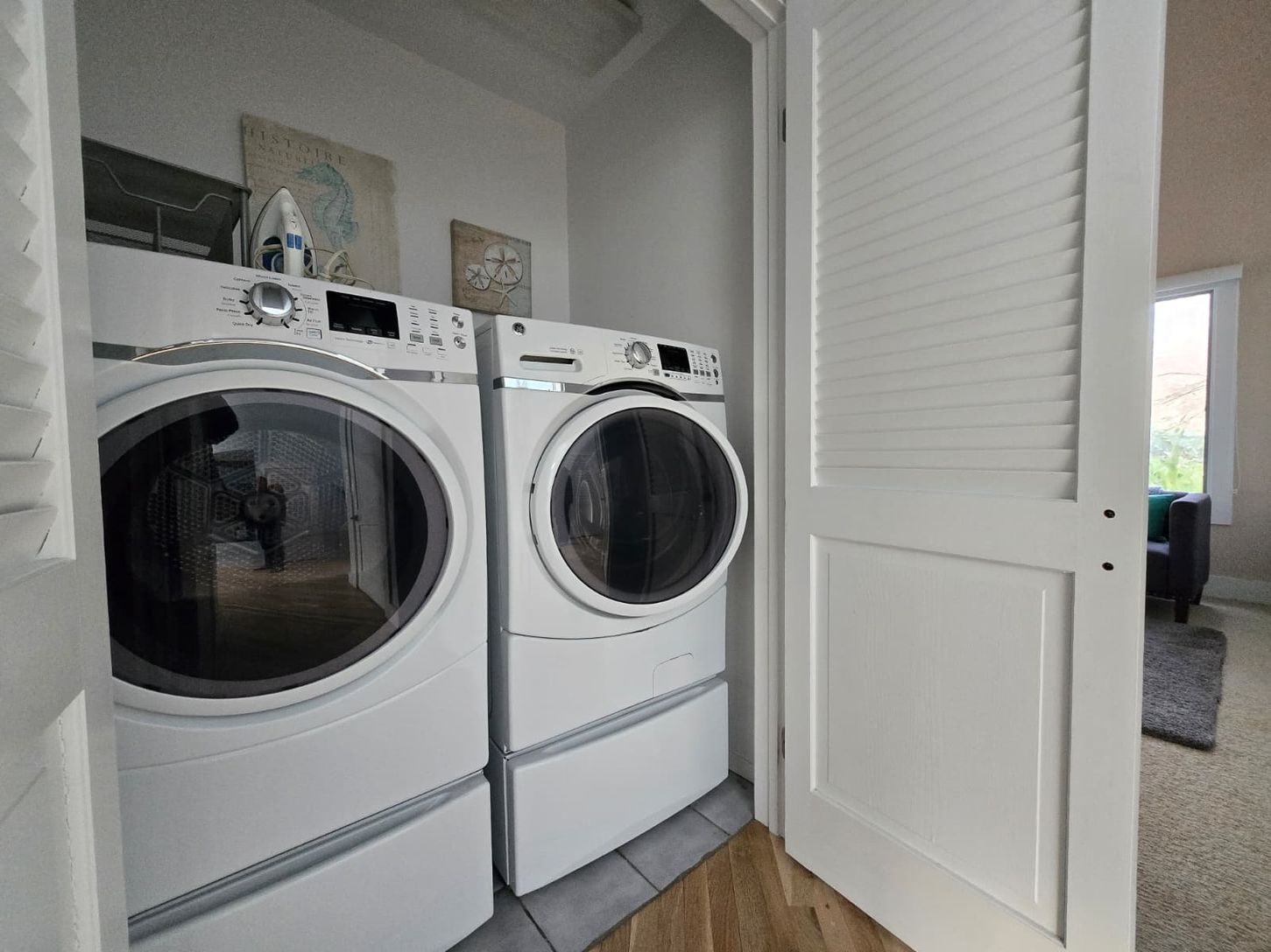  Main Floor laundry