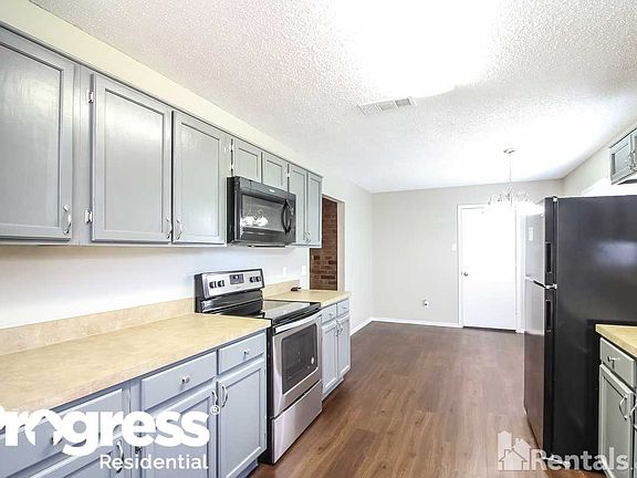 5th image of 1037 Pepperidge Dr