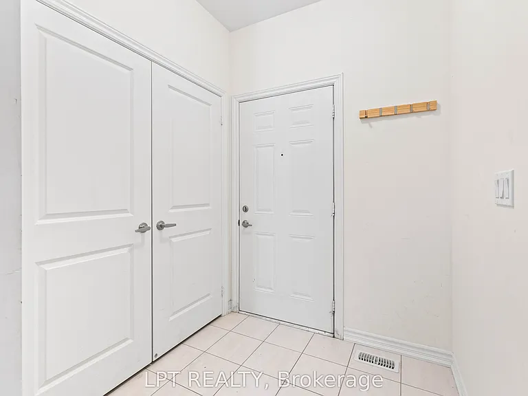 110 Grew Blvd #Townhouse 05 — Photo 6