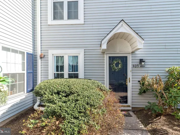 409 Society Pl, Newtown, PA 18940