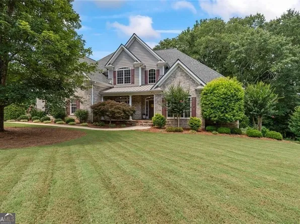 183 Sunrise Dr, Hoschton, GA 30548