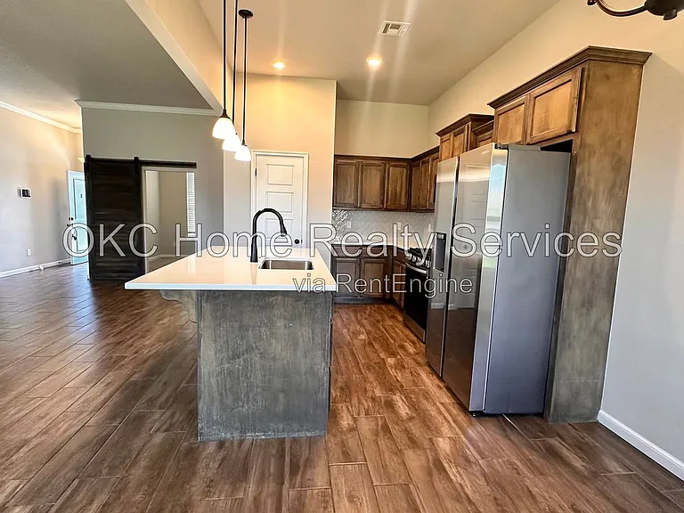 7724 Windstone Dr — Photo 5