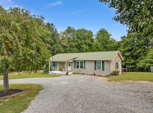 16 Brewer Rd, Pikeville, TN 37367