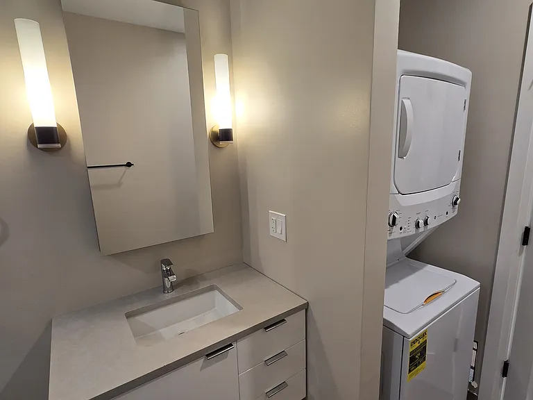 2909 N Milwaukee Ave #3 — Photo 9