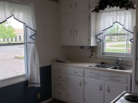 4th image of 5720 N Fares Ave