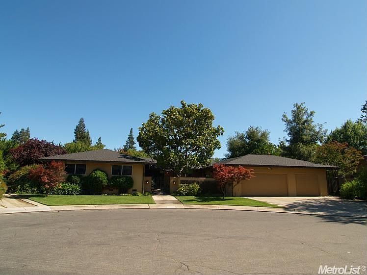 1st image of 1005 Shaftesbury Ct