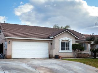 8223 Mossrock Dr, Bakersfield, CA 93312