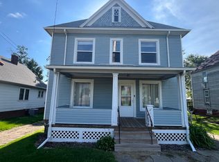 724 S Main St, Kewanee, IL 61443