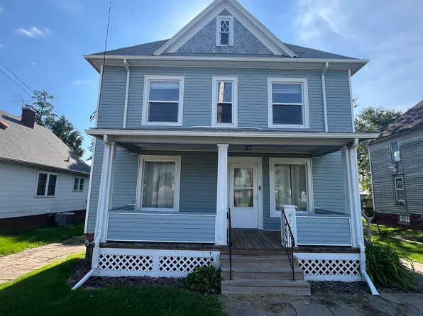 724 S Main St, Kewanee, IL 61443
