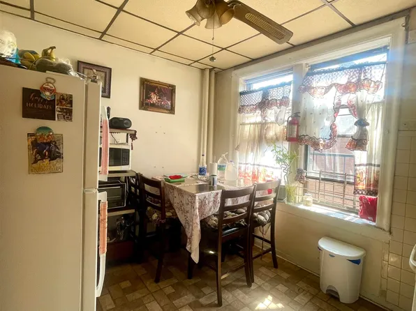 315 56th Street image 2 of 11