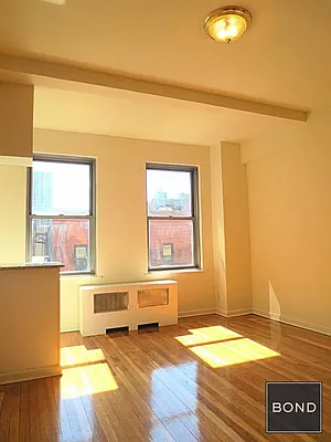 Rented by Bond New York | media 17