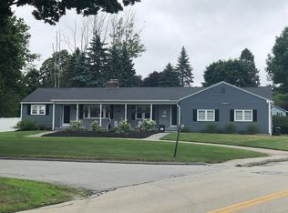 121 Elmwood St, Auburn, MA 01501