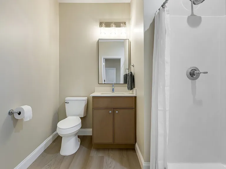 170 Weaver Rd #B — Photo 20