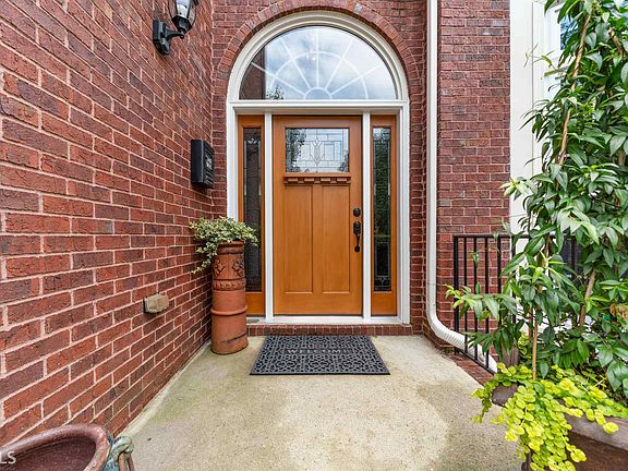 4th image of 4932 Durley Ln SE #80