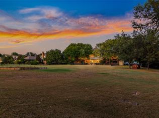 820 Windlake Cir, Heath, TX 75032