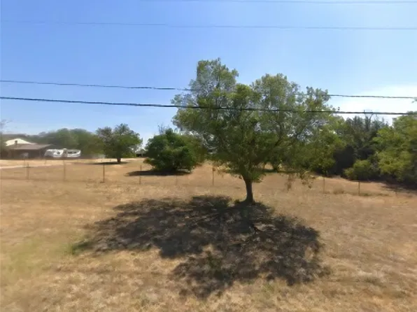 208 Horseshoe Bnd, Eddy, TX 76524