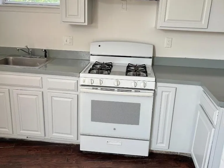 340 Morris Ave #1 — Photo 1