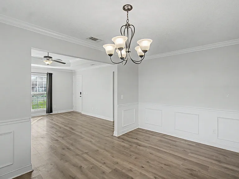 225 Augusta Way — Photo 11