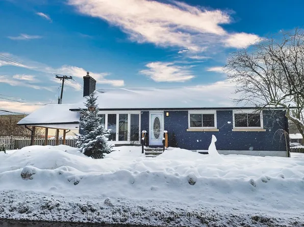 59 Jacobson Ave, Saint Catharines, ON L2T 3A2