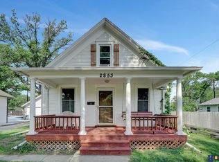 2853 S 11th St, Lincoln, NE 68502