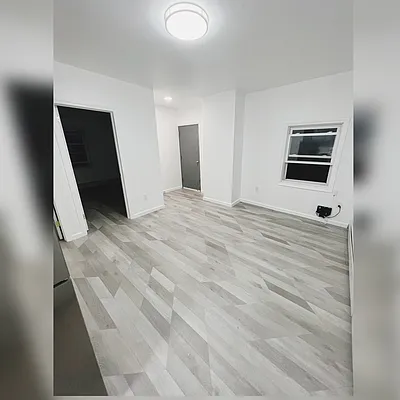 Rented by E Realty International Corp | media 6