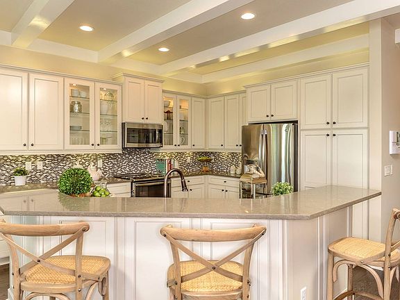 3rd image of 15580 Corona Del Mar Dr #Ijaju5