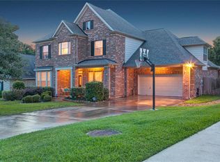 2124 Summit Mist Dr, Conroe, TX 77304