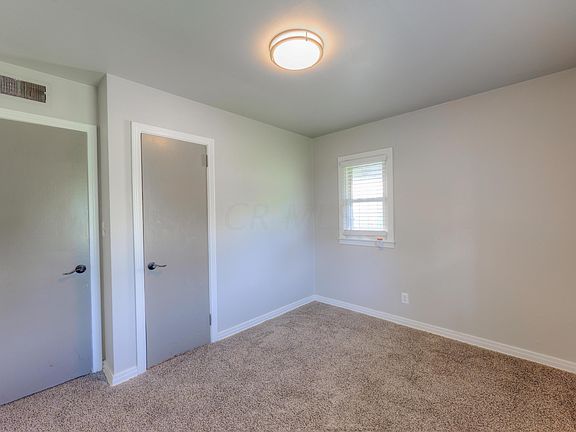 4th image of 915 E 13th Ave