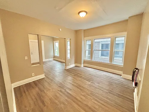 110 Ridgeway Ave Photo 1