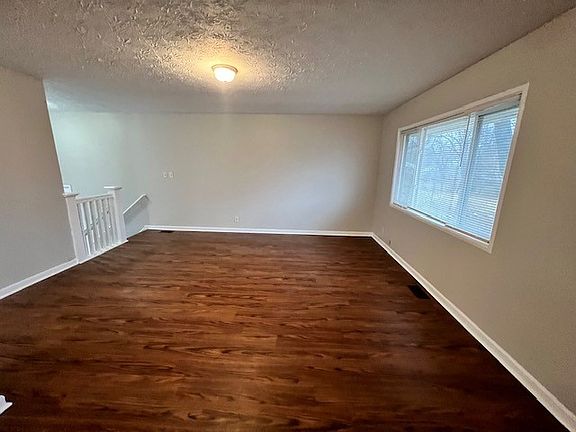 3433MauraLivingRoom2_12192022