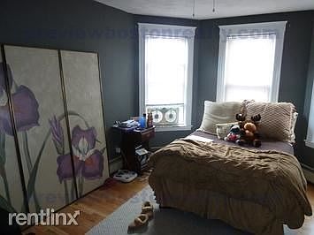 2nd image of 516 Washington St #3TA