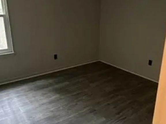 4th image of 2408 Baywood Dr Unit D2