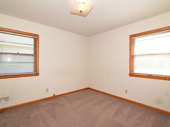4th image of 9937 W Grantosa Dr