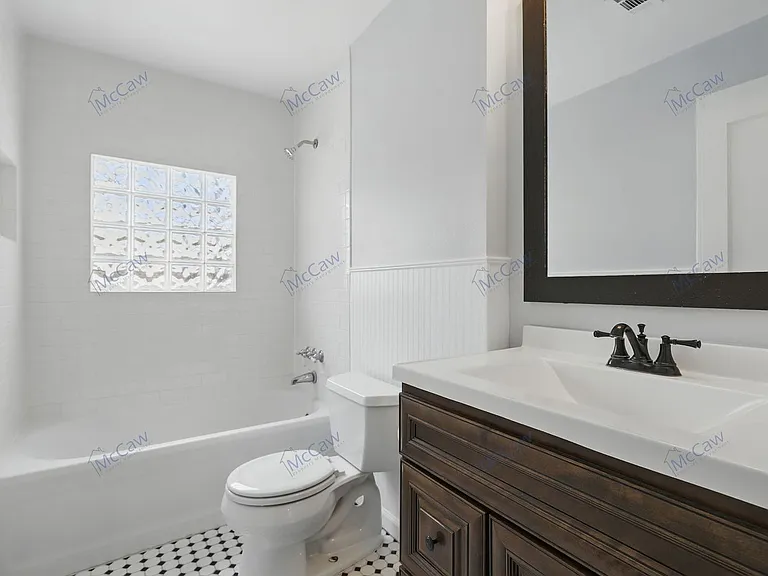 2516 Primrose Ave — Photo 14