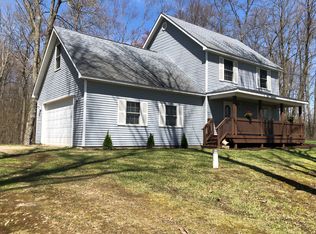 10845 Lovejoy Rd, Byron, MI 48418