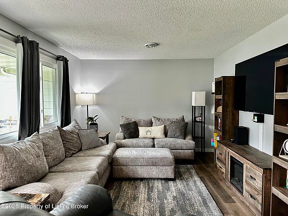 5th image of 766 24th St W