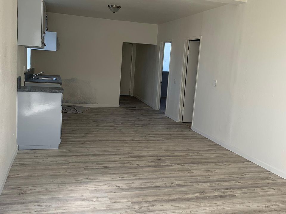 2nd image of 2990 National Ave