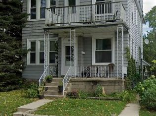2850 S Lenox St, Milwaukee, WI 53207