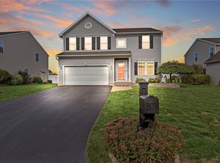 58 Silversides Way, Baldwinsville, NY 13027
