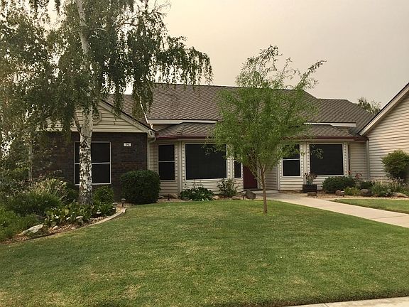 4th image of 74 Willowood St