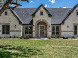 114 Center Tree Dr, Palacios, TX 77465