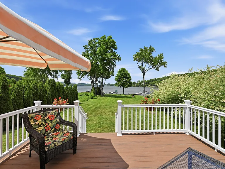 11 Cedar Dr — Photo 37