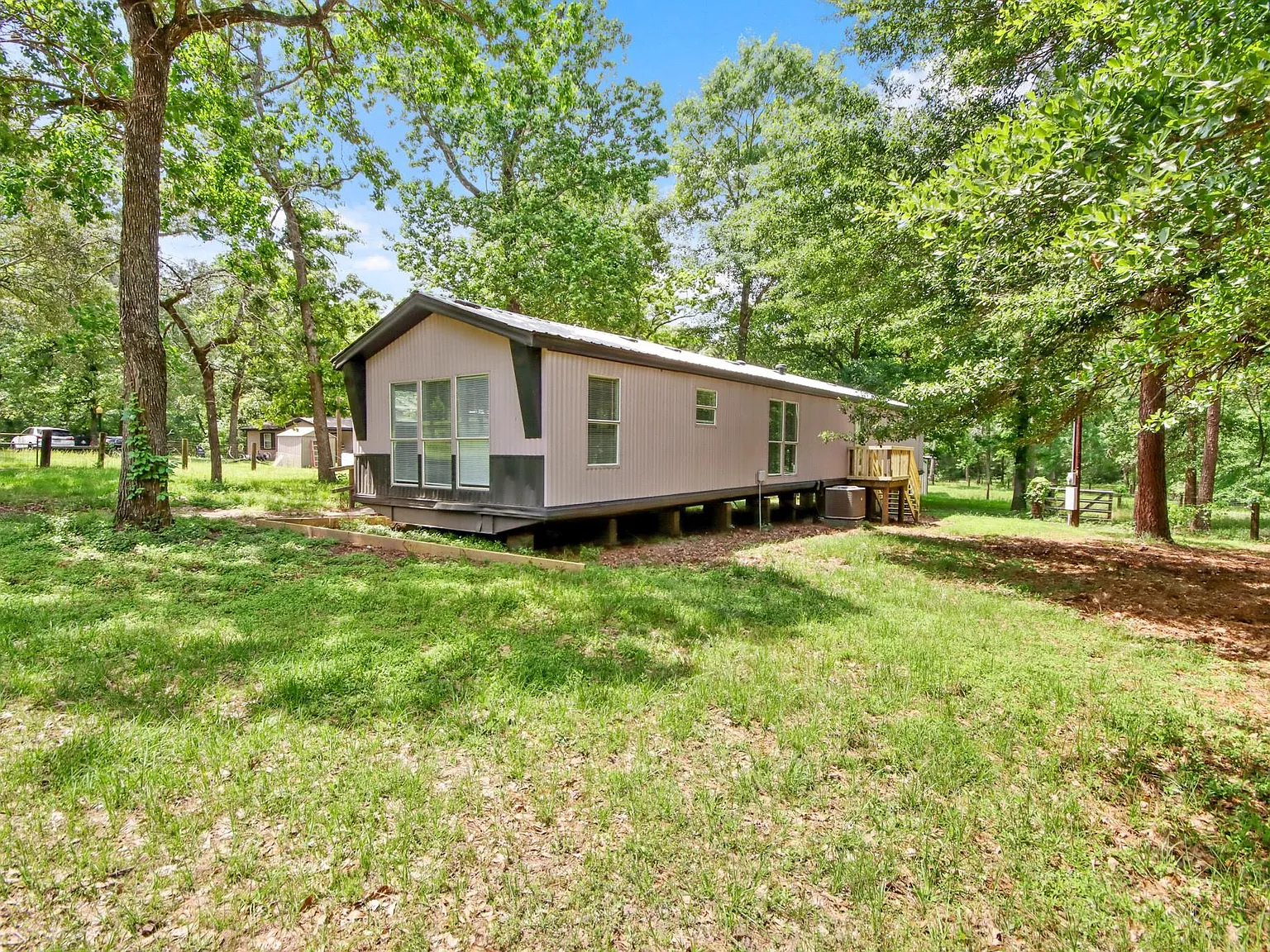 2 bed, 2.0 bath, 1088 sqft, $1,650 — Photo 3