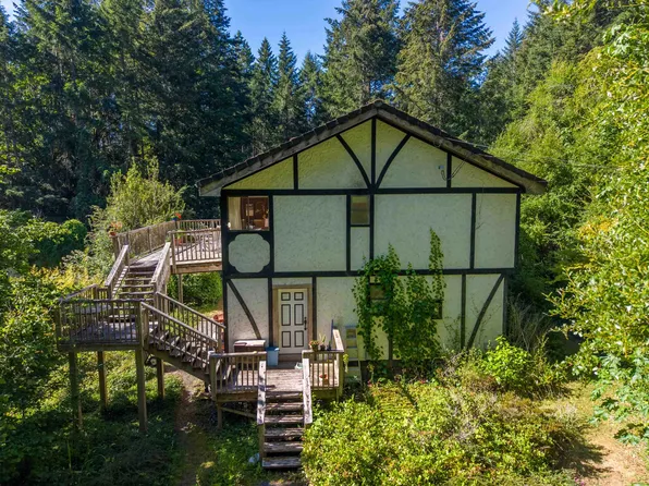 380 S Warbler Rd, Southern Gulf Islands, BC V0N 1P0