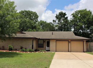 2918 Hamm Rd, Pearland, TX 77581